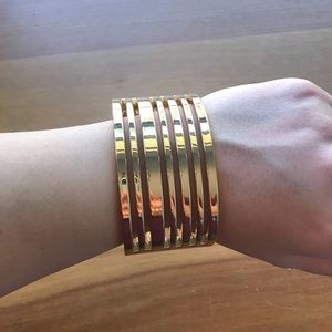 Thick gold-plated bangle
